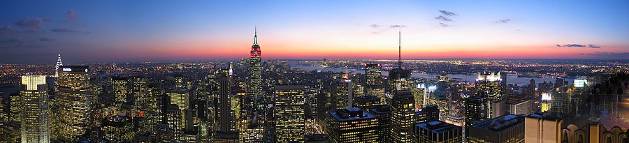 900px-NYC_Top_of_the_Rock_Pano