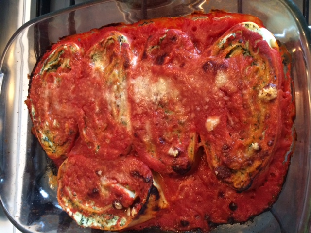 pasta-ripiena-prosciutto-e-ricotta-o-spinaci-al-pomodoro